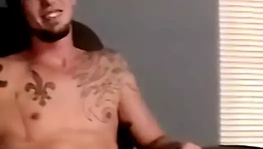 Ripped amateur getting some help for his jerk off session