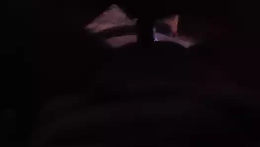 Sevgilimle kanepede seks