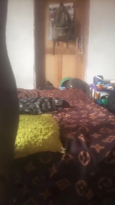 Pazar günü büyük memeli bir kızı sikiyor | Klip 1