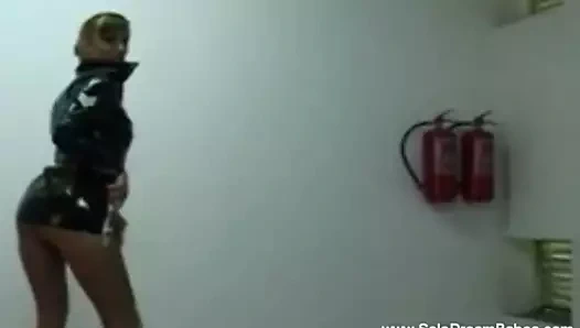 Avrupa'dan Goth milf çok şiddetli – yalnız deneyim