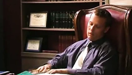 Baştan çıkarıcı öğrenci sikikleri ile ona profesör