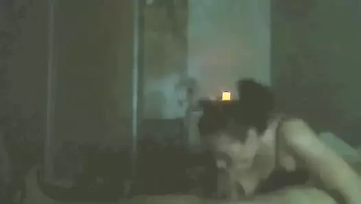 Onu öptüğümde oynamayı seviyorum. öpüşme, sürücü.