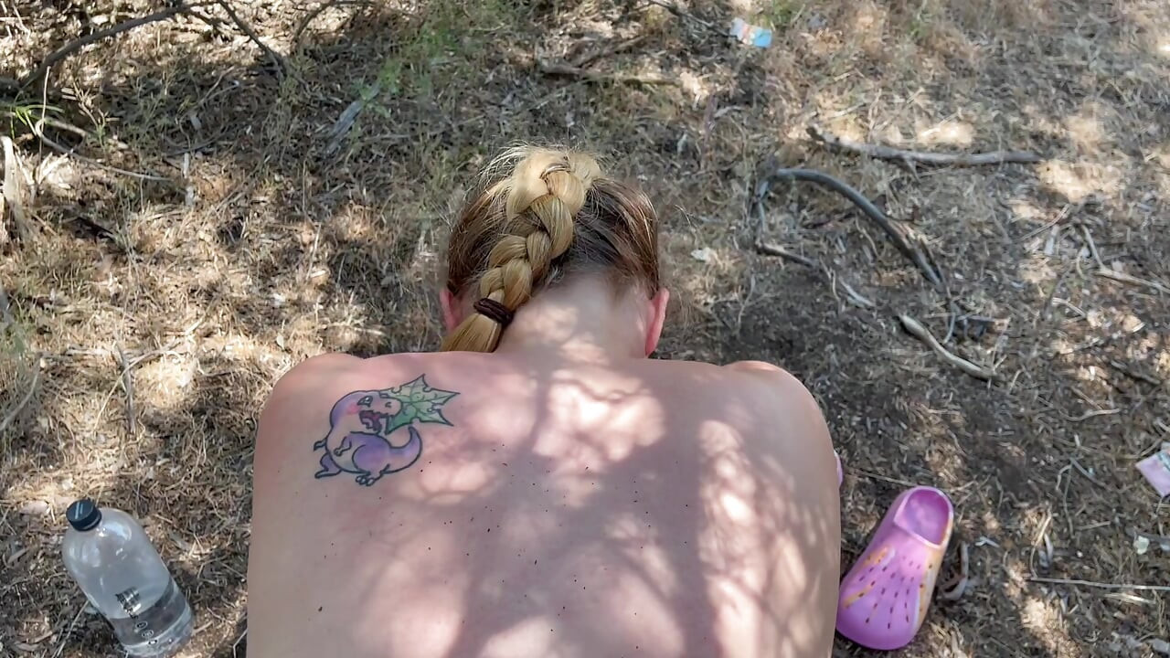 Nehir kenarında açık havada seksi zaman