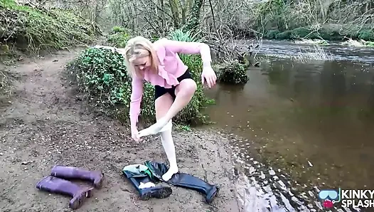 Sekreterin beyaz taytı Waders'da sırılsıklam oldu yanlış gitti