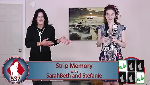 Dreadlocked Stefanie ve eski kamyoncu SarahBeth heyecanlı striptiz hafızası