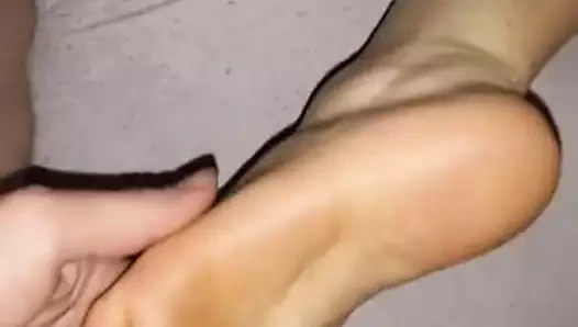 Döllemeden sonra sikişmeye devam ediyor