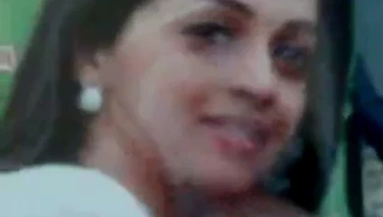 Cum üzerinde sevimli bhavana