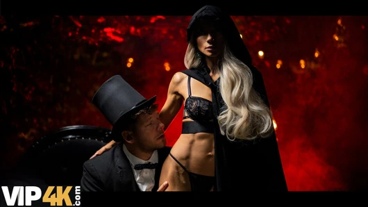 BUFU XXX. Veronica Leal cadılar bayramı gecesinde çok sert anal seks yapıyor