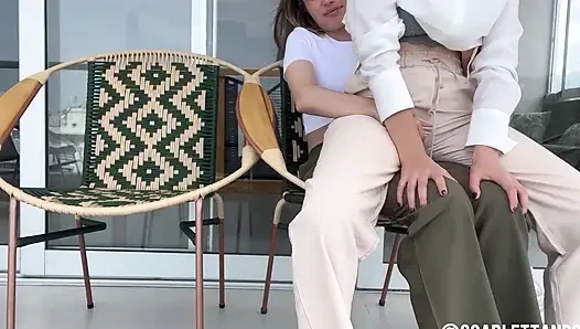 Üvey erkek kardeşim Nastro'nun eski sevgilisiyle tatile gidiyorum
