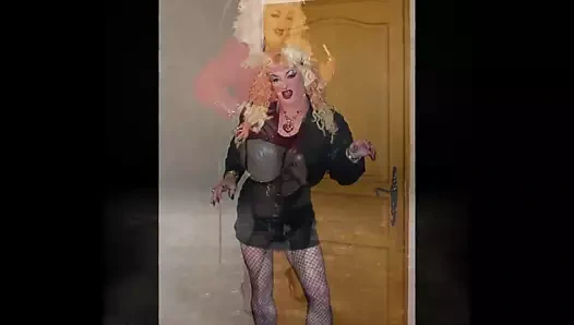 stooge admire Lady ISABELLE