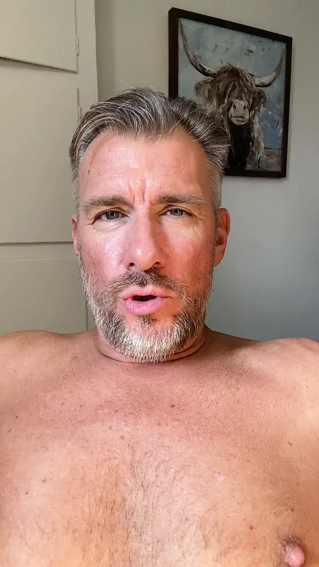 Adam mastürbasyon yapıyor