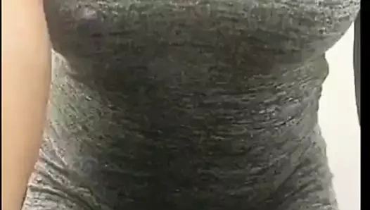 Büyük titrek göğüsler