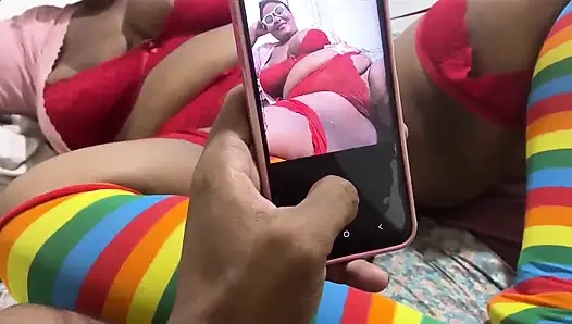 Üvey annemi aldatirken yakaladım ve sonunda onunla seks yaptım.