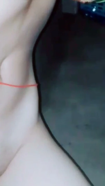 Ateşli Hint pornosunda Mumbai'li seksi hatun yumuşak vücut parçalarını heyecana götürüyor, çok istekli oluyor... | Klip 1