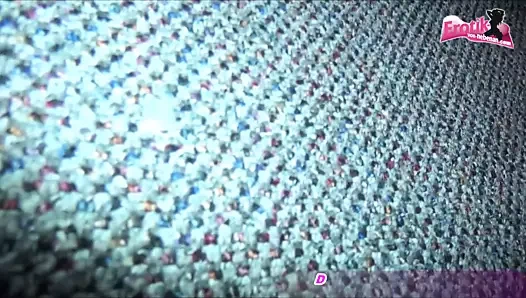 petite Ebony teen creampie - In die Fotze gespritzt