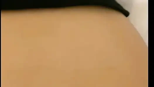 Шлюшка жена в настоящем любительском видео