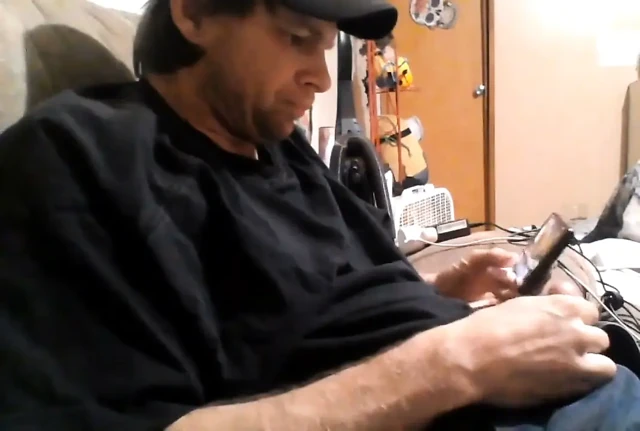 Xsmilingbob kendini memnun ediyor
