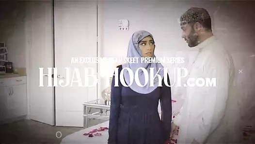 Kısa saçlı genç paris amour alışveriş merkezi polisine rüşvet veriyor