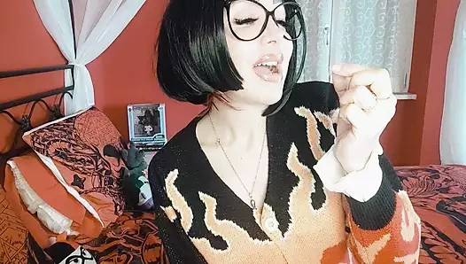 Dev kadın eksik dişinin yerine seni kullanıyor