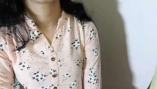 Makan malik se hi chud gyi pyasi eş clear hindi audio porno seks video