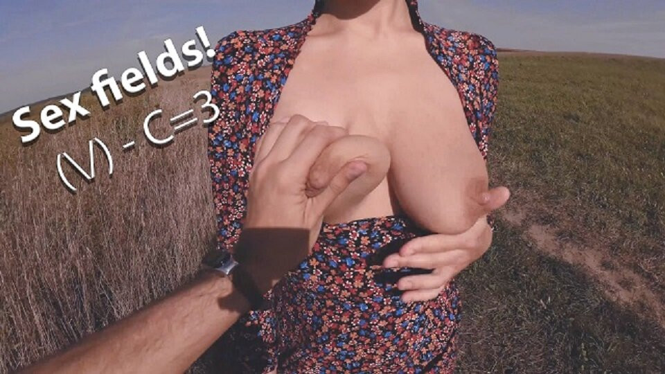Marval - güzel elbiseli kız halka açık büyük sarkık göğüslerini gösteriyor ve bir yabancıya handjob veriyor