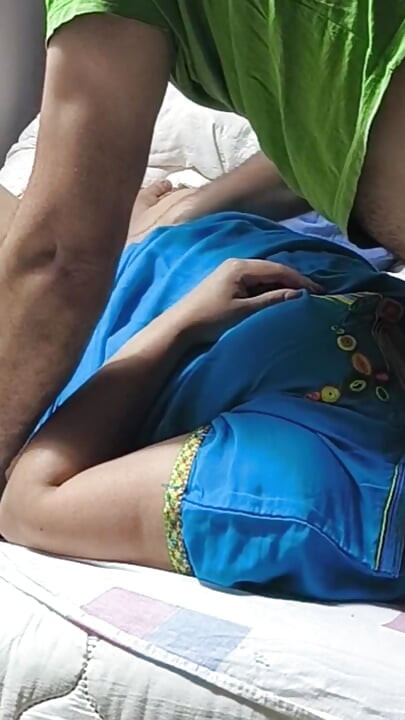 Arap orta yaşlı seksi kadın büyük götlü seks Arap