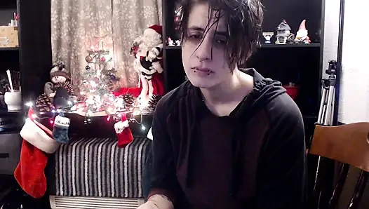 Q-tip hapşırdırarak azdırıyor