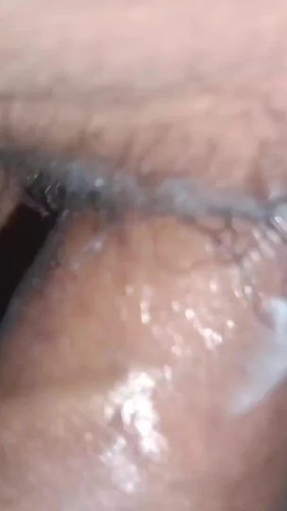 Захватывающий момент из "Домашнее видео траха с женой в повседневной жизни. Горячая и сексуальная она. Это очень хорошо для траха."