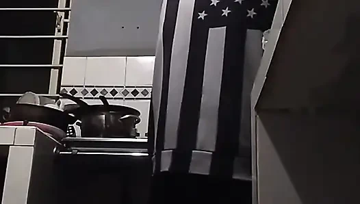 Yemekleri seksi tarzda hazırlamak