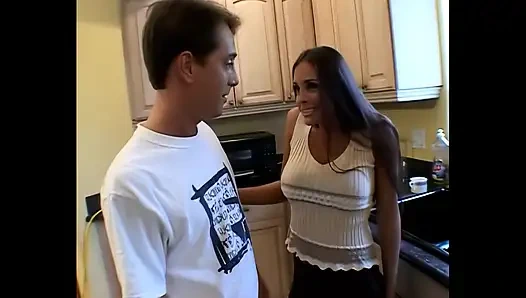 Bir arkadaş olarak annen!. Cilt #03