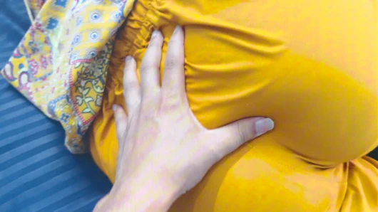 Fucked the lonely aunt in the house