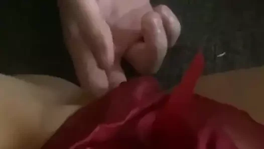 Emma Thai kırmızı iç çamaşırlı domalarak sikiliyor