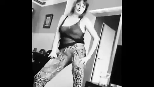 Prije sexa voli da plese