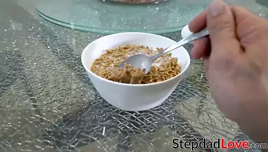 Yaramaz üvey kız shae celestine püskürdü ile jizz