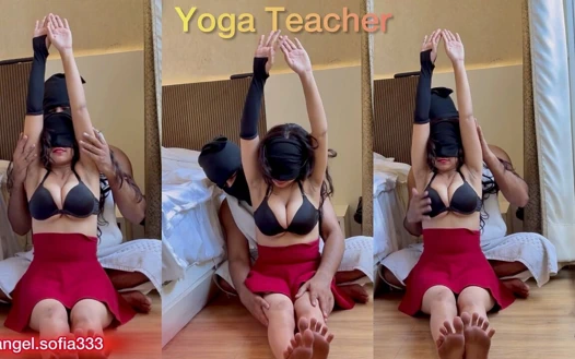Zaalim yoga öğretmeni eğitim sırasında güzel fitness kızı sikiyor - Hintli desi orta yaşlı seksi kadın aldatıyor