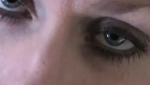 Kötü seksi melanie yarağa tapıyor