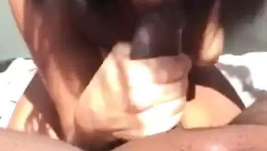 İyi kafa ve okşayarak