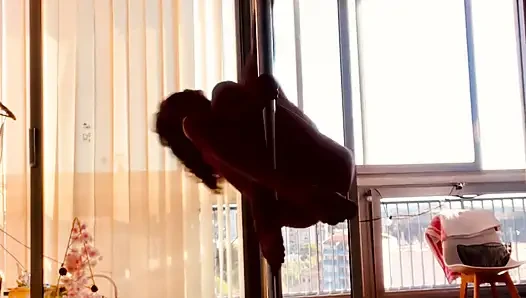 Erotik dans ve çıplaklık