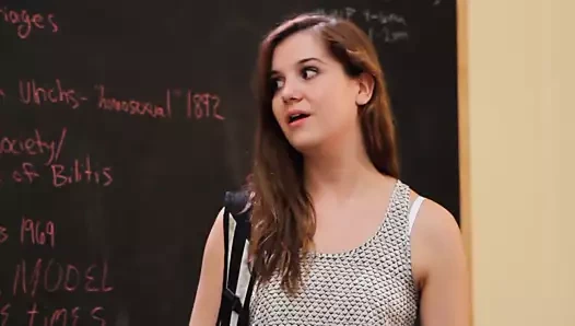 Milf ve genç kız - yaşlı ve genç lezbiyen sürtük orospu porno