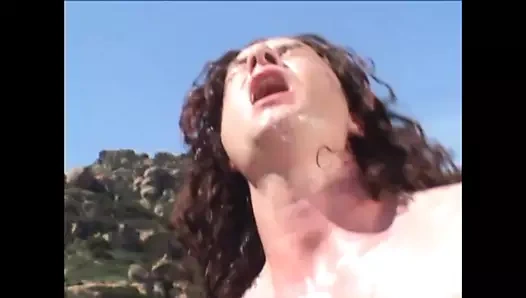 Ateşli anal üçlü seks!!