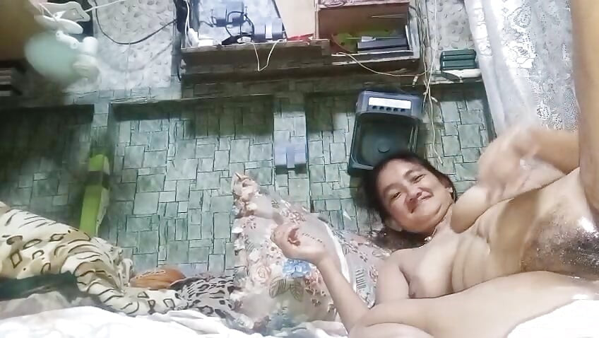 Çifte penetrasyon yanlış gittiğinde Pinay Mich zarar görür.