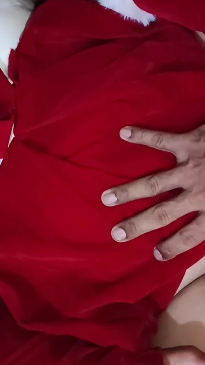 Viral colmek en iyi arkadaşının karısı orgazm olana kadar yapay penis kullanıyor | Klip 2