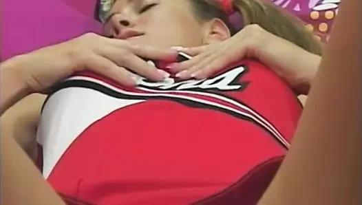 Genç esmer büyük çük emiyor