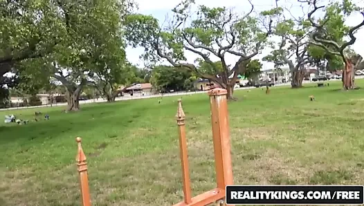 Realitykings - sokakta oral seks - alex harper tyler steel - b