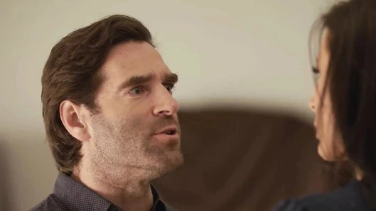 Saf tabu üzgün orta yaşlı seksi kadın Reagan Foxx hırsız çift Liz Jordan ve Tyler Cruise'un kendisiyle ilgileniyor