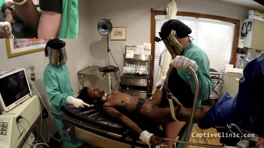 Rina arem gece yabancı tarafından alındı, doktor tampa ve hemşire stacy shep tarafından hasta cinsel zevklerin bir hafta sonu için kullanıldı