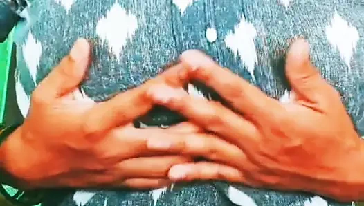 The girl from the native village had a lot of fun.