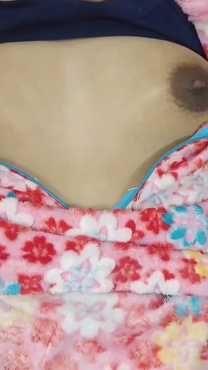 Pakistanlı güzel komşu evli kadın genç üniversiteli çocuğu evde davet ediyor | Klip 1