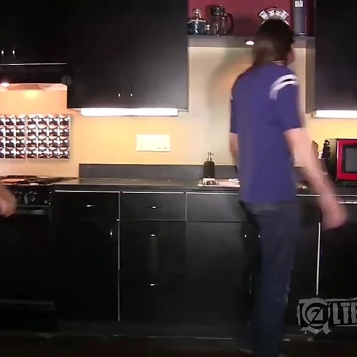 Uzun saçlı Murphy Maxwell büyük zenci arzusundan memnun