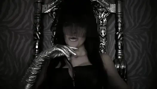 Fascinatrix...